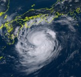 TREN SEFERLERİ - Francisco Tayfunu, Japonya'da Hayatı Felç Etti