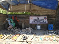 Jandarma Ekiplerinin Dikkati 5 Hırsızı 1 Saatte Ele Verdi