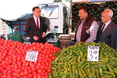 Vali Çakır, Pazarcı Esnafının Sorunlarını Dinledi