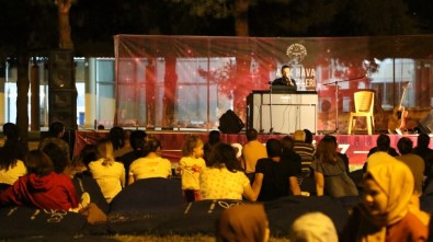 Akhisar'da Yaz Akşamları Artık Farklı Esiyor