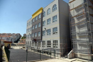 Altındağ'da Okullar Yenileniyor