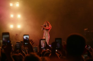 Antalya'da Jennifer Lopez fırtınası esti