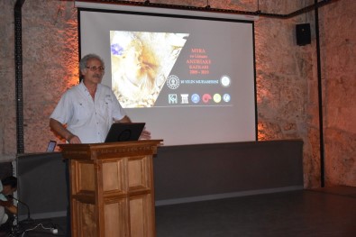 Demre'de, '10 Yılın Muhasebesi' Konferansı Düzenlendi