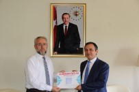 ERCIYES ÜNIVERSITESI - Erciyes Ve Kayseri Üniversitesi Rektörlerinden Diyanet Vakfı'na Kurban Bağışı
