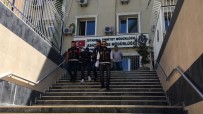 OTO HIRSIZLIK - Esenyurt'ta Polislerin Dikkati Gasp Zanlılarını Yakalattı