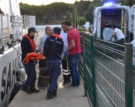 SAĞLIK PERSONELİ - Sahil Güvenlik Botu, Hayat Kurtarmaya Devam Ediyor