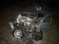 TRAFIK KAZASı - Tavşanlı'da Trafik Kazası Açıklaması 1 Yaralı