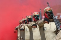 FATIH ÜRKMEZER - Ant İçme Törenine Ayyıldız Gösterisi Damga Vurdu