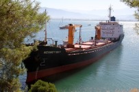 KURU YÜK GEMİSİ - Buğday Yüklü Gemi Fethiye'de Karaya Oturdu