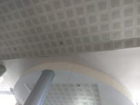 Çardak Havalimanı'nda Deprem Nedeniyle Asma Tavanda Çökmeler Meydana Geldi Haberi