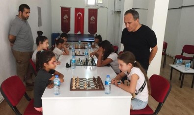 Çocukların Yaşamlarına Dokunmaya Devam Ediyor