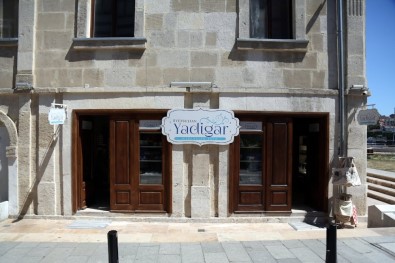Eyupsultan Yadigar Magazasi Yeni Yerinde Istanbul Iline Bagli Eyup Ilcesi