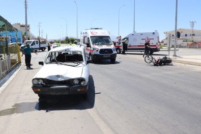 Karaman'da 2 Kişinin Yaralandığı Kaza Güvenlik Kamerasında