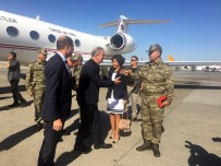 KARA KUVVETLERİ KOMUTANI - Milli Savunma Bakanı Akar, Beraberindeki Kuvvet Komutanlarıyla KKTC'de