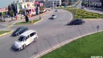 ÇARPMA ANI - Trafik Kazaları MOBESE Kameralarınca Kaydedildi