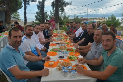 Başkan Kibar Ve Temizlik İşçileri Aynı Kahvaltı Sofrasında