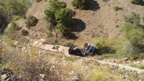 Erzincan'da Tır Şarampole Uçtu Açıklaması 1 Ölü Haberi