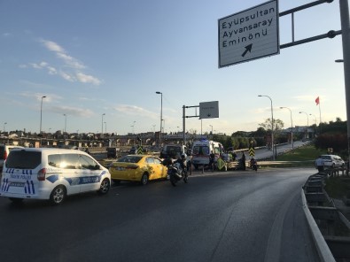 (Özel) Eyüpsultan'da Motosiklet Kazası Açıklaması 2 Yaralı