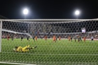 GÖZTEPE - Penaltı Avcısı Stachowiak