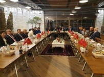 SEVINDIK - Vali Yazıcı'dan Komutanlara Veda Yemeği