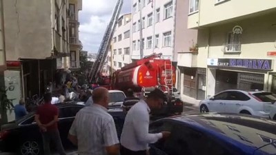 5 Katlı Binanın En Üst Katında Çıkan Yangın Söndürüldü