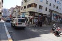 TRAFİK YOĞUNLUĞU - Akçakoca'da Tek Yön Çalışması