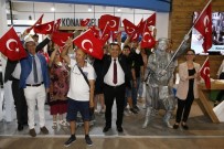 KEMERALTı - Başkan Abdül Batur, 9 Eylül Coşkusunu Fuara Taşıdı