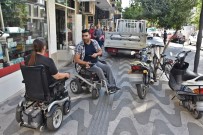 KALDIRIM İŞGALİ - Engelli Vatandaşlardan Kaldırım İşgaline Duyarlılık Çağrısı