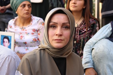 HDP Önünde Eylem Yapan Ailelere STK'lardan Destek