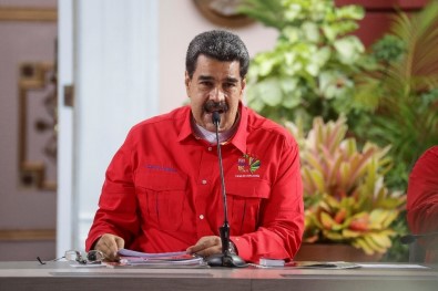 Maduro, Kolombiya'nın Tehditlerine Karşı Savunma Konseyi'ni Topladı