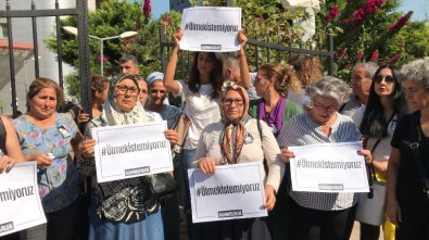 Mersinli Kadınlardan 'Kübra Aşkın' Cinayeti Protestosu