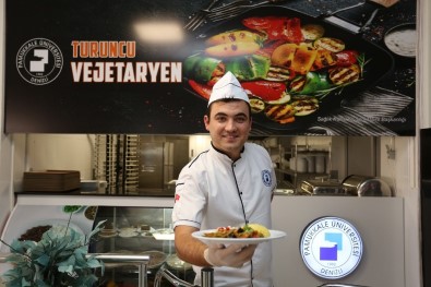 PAÜ Yemekhanesinde 'Turuncu Vejetaryen'i Hizmete Açıldı