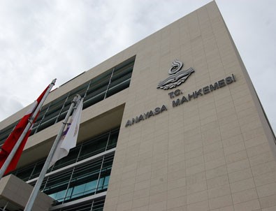 AYM 'Wikipedia yasağını' genel kurula sevk etti