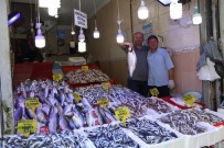 HAMSİ BALIĞI - Balık Pazarlarında Talep Aynı Fiyatlar Farklı