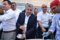 ÖMER ŞAHIN - Bünyan Belediyesi 3 Bin Kişilik Aşure İkram Etti