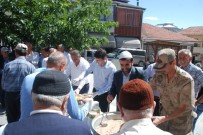 Gürün'de Aşure Dağıtıldı