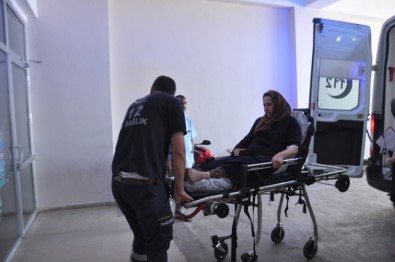 Nurdağı'nda Trafik Kazası Açıklaması 3 Yaralı