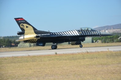 (Özel) SOLOTÜRK Hem Gösteri Yapıp, Hem De Savaşabiliyor