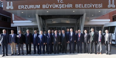 Bakan Turhan'dan Büyükşehir'e Ziyaret