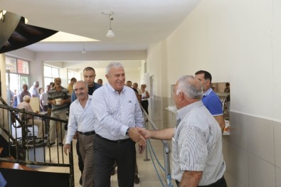 Başkan Atay, Çeştepe Cemevi'nde Aşure Hayrına Katıldı