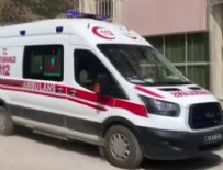 TERÖRİSTLER - Diyarbakır'da sivil aracın geçişi sırasında patlama!