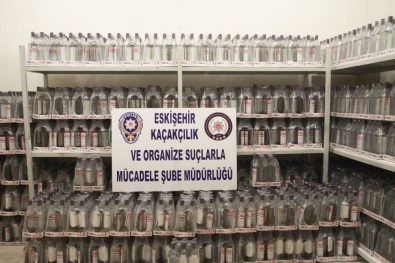 Eskişehir'de 2 Bin 208 Şişe Etil Alkol Ele Geçirildi