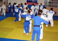 İŞİTME ENGELLİ - İşitme Engelli Judocular Avrupa Şampiyonası'na Manisa'da Hazırlanıyor