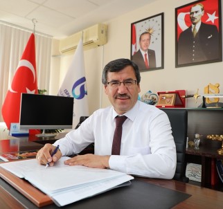 ISUBÜ MYO Mezunlarından Türkiye Ortalaması Üzerinde DGS Başarısı