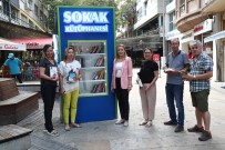 EFLATUN - Merkezefendi Belediyesi 'Sokak Kütüphanesi' Kurdu