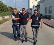 KIZ MESELESİ - Şehit Kardeşini Bıçaklayan Zanlı Tutuklandı