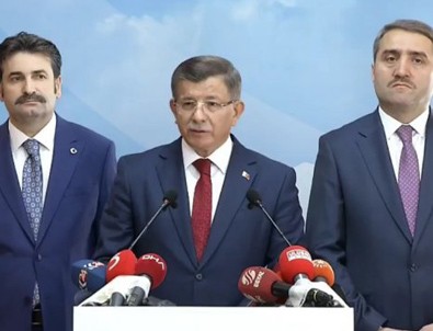 Ahmet Davutoğlu AK Parti'den istifa etti