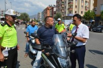 OKTAY ERDOĞAN - Ceza Bekleyen Sürücülere Kask Sürprizi