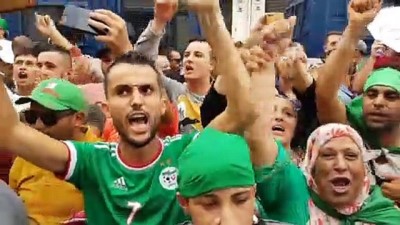 Cezayir'de 'Buteflika Rejimi Temsilcileri' Protesto Edildi