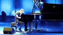 MİCHAEL JACKSON - 'En Hızlı Piyanist' İstanbul'da Konser Verdi